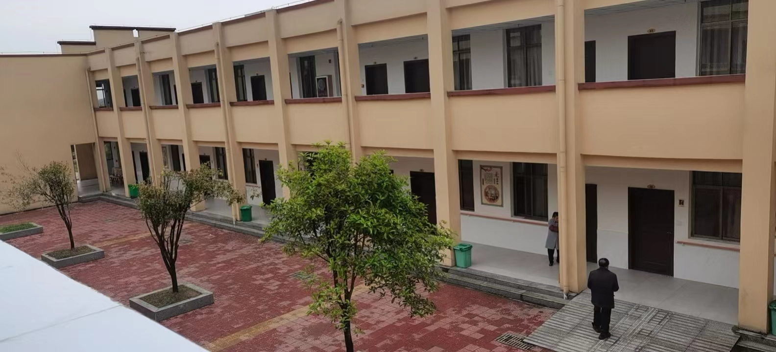 藍(lán)智慧養(yǎng)老應(yīng)邀前往貴州貴溪考察調(diào)研3